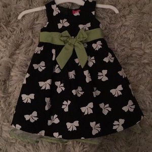 Girls size 4t dress